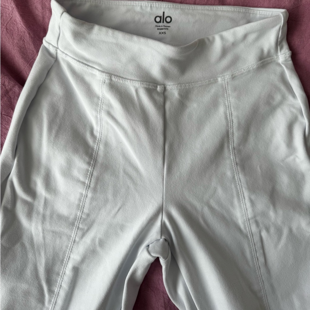 Alo yoga leggings